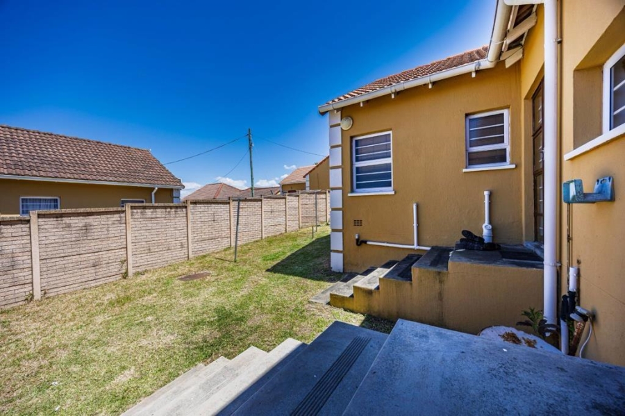 2 Bedroom Property for Sale in Beacon Bay Eastern Cape